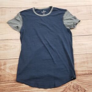 American‎ Eagle Shirt Adult Small Blue Gray Outdoors Short Sleeve Preppy Adult